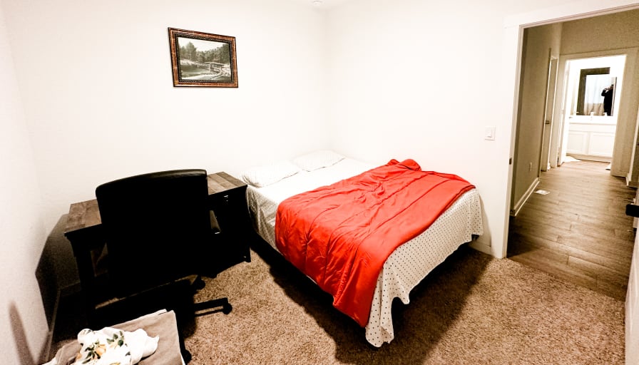 Photo of Anoop Gupta's room