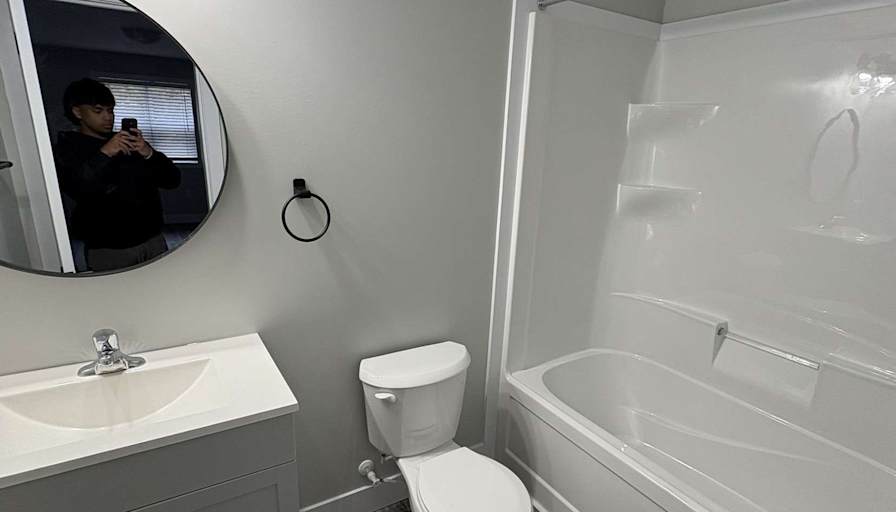 Mayokun Olonisakin's room