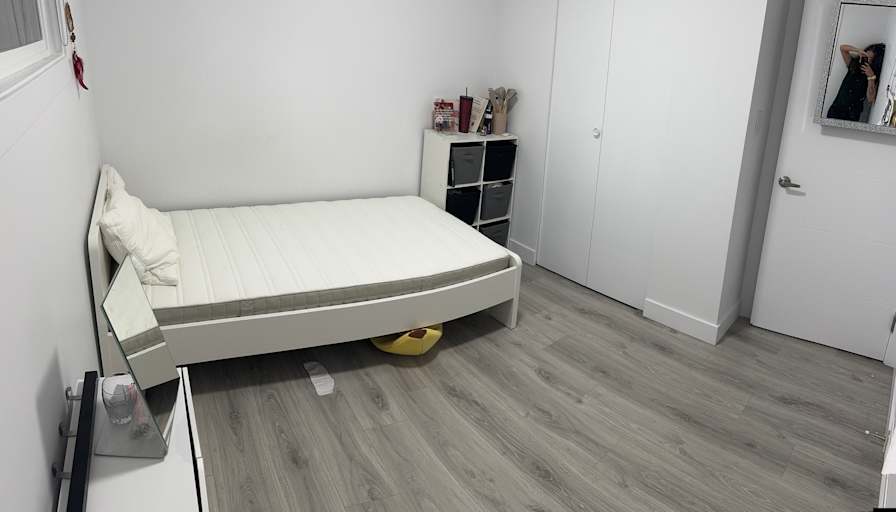 Ester Las Heras Neris's room