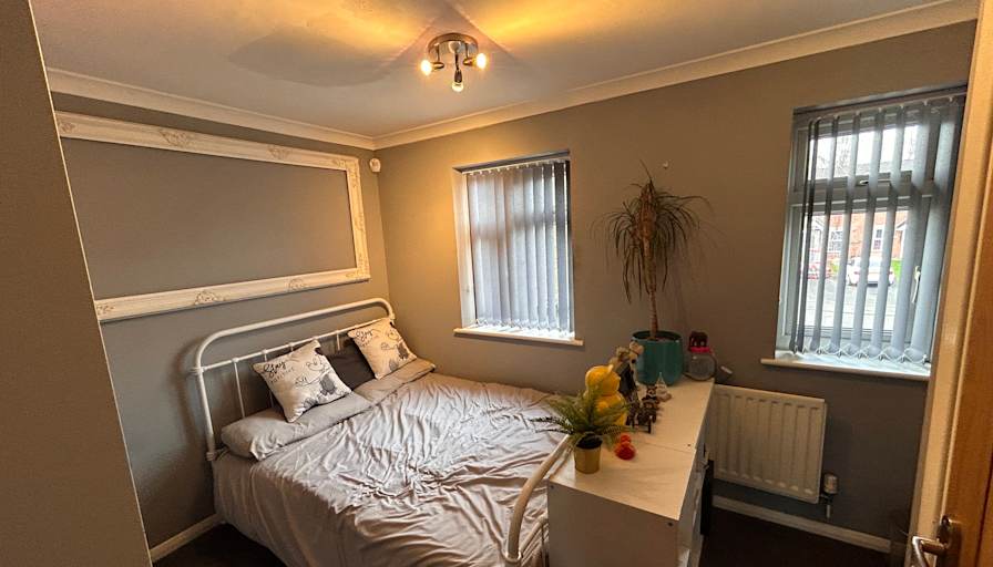 Private room to rent in share house Nuneaton, Eng... Roomies.co.uk