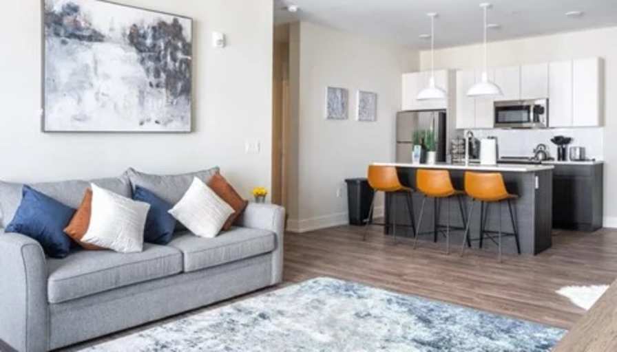 Private room to rent in share house Canfield Avenue...