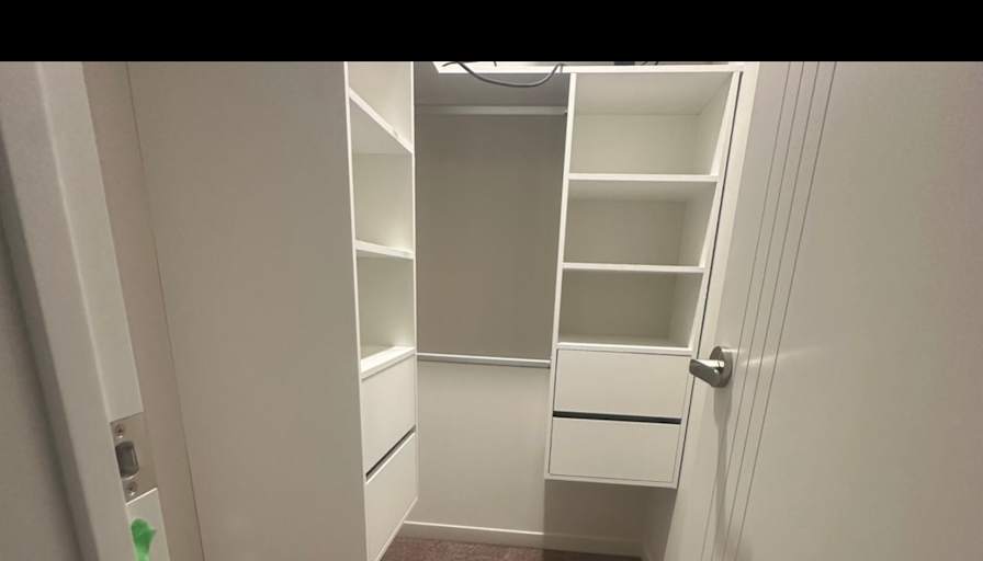 Photo of JUSTIN CHOI's room