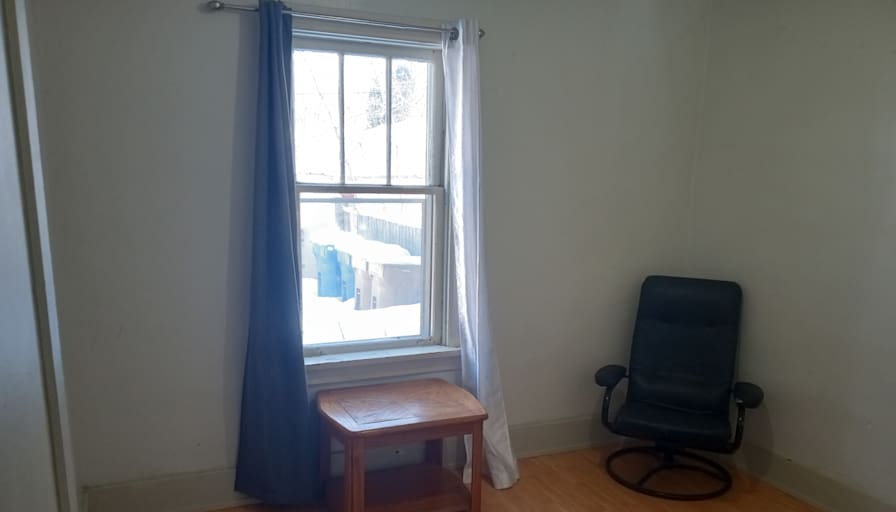 Photo of Rich's room