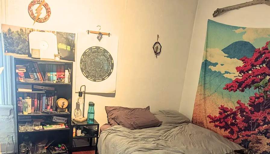 Photo of Ofield's room