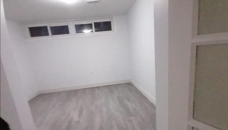 Beautiful, Clean & Bright!'s room