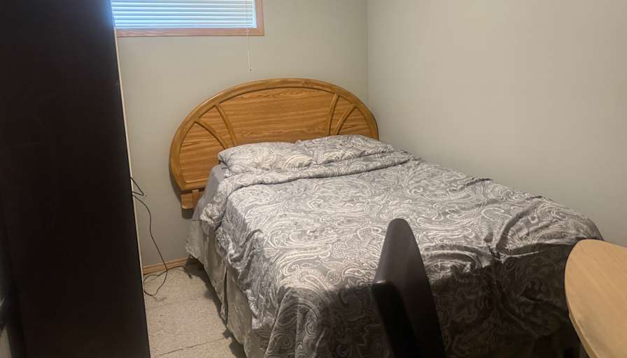 Anita  goorcharan's room