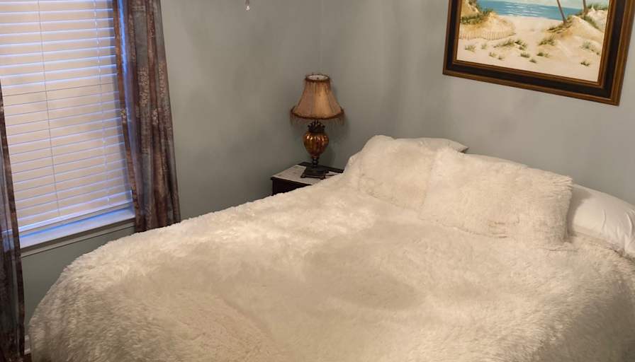 Private room to rent in share house Troutman, North...