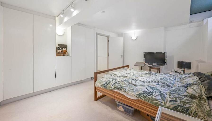 Photo of Jospin's room