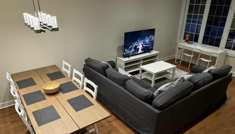 StayWise Toronto's room