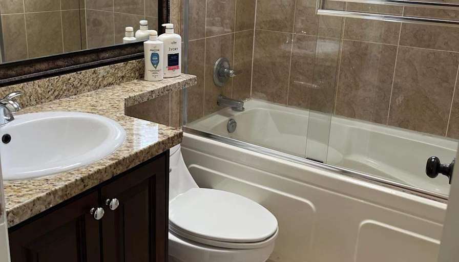 JOSELIN CHAN LOPEZ's room