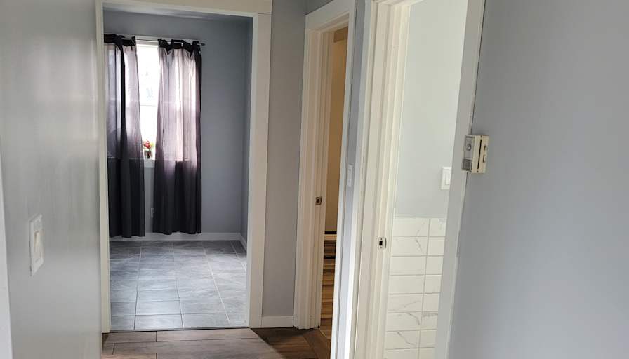 Jason MacLean's room