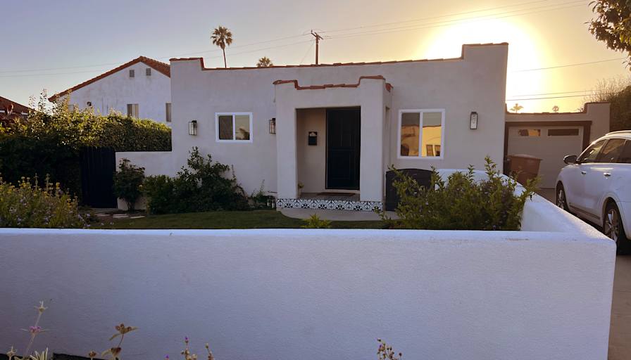 Private room to rent in share house Chrisman Avenue...