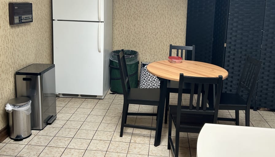 north york rooms's room