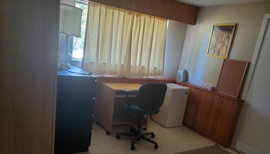 Photo of Usman/Manny's room