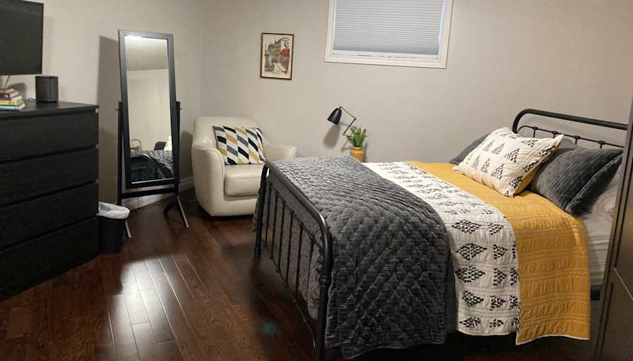 Mary ellen Mitchell's room