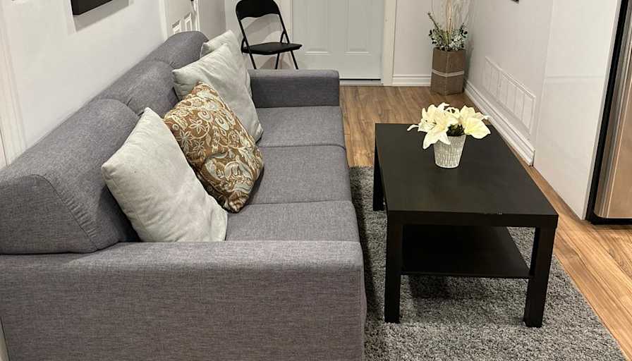 Alda Nguefack's room