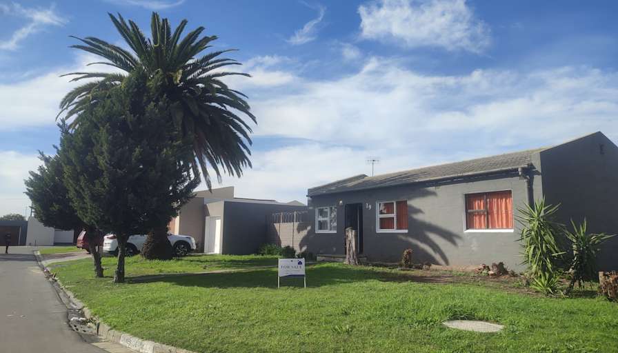 Private room to rent in share house Kraaifontein,... Roomies.co.za