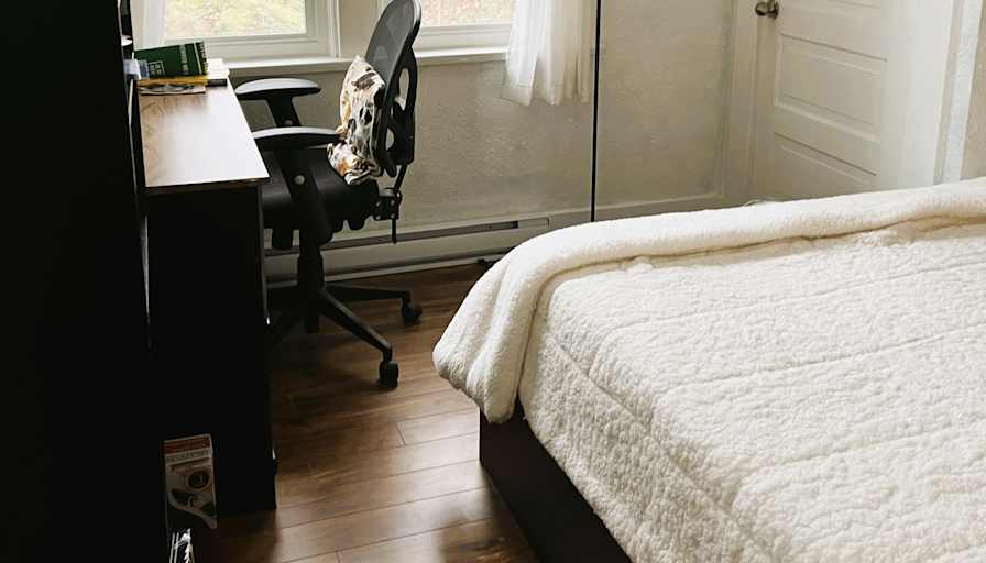 Alessandra delgado's room