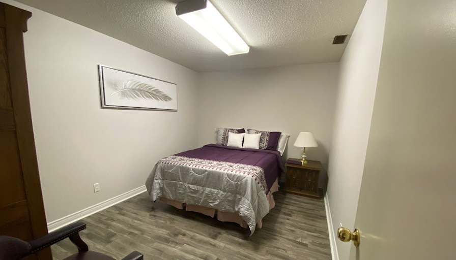 Rooms Available's room