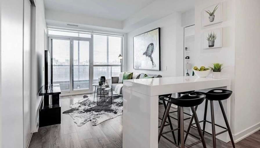 Adrian Sardinas's room