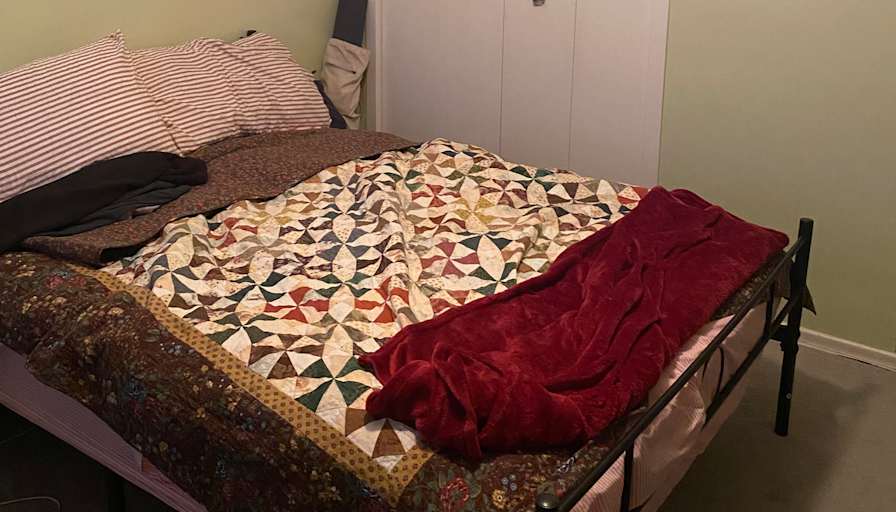 Lynne Hallett's room