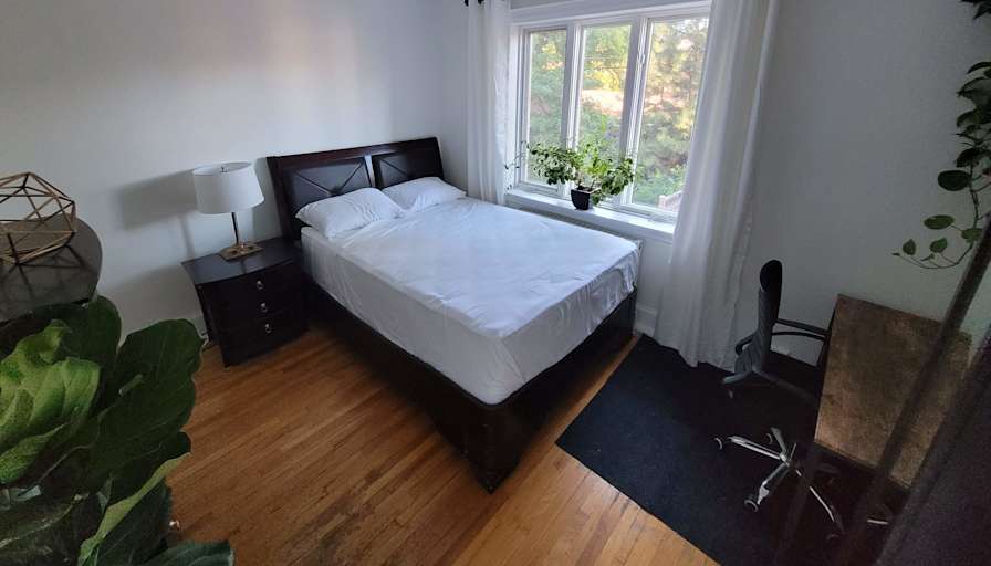Photo of Jonny's room