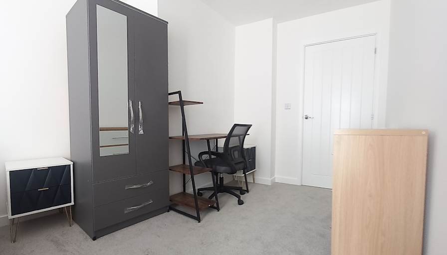 Photo of Zoltan's room
