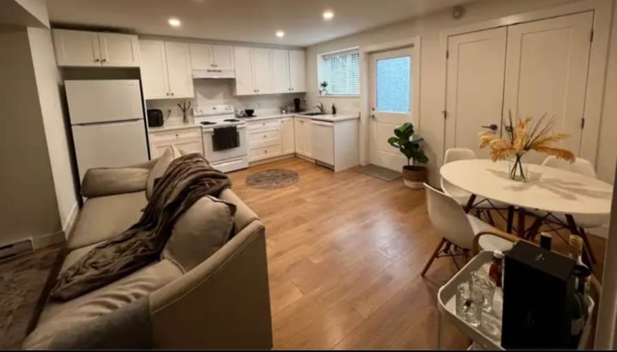 Cheryl.Carrots's room