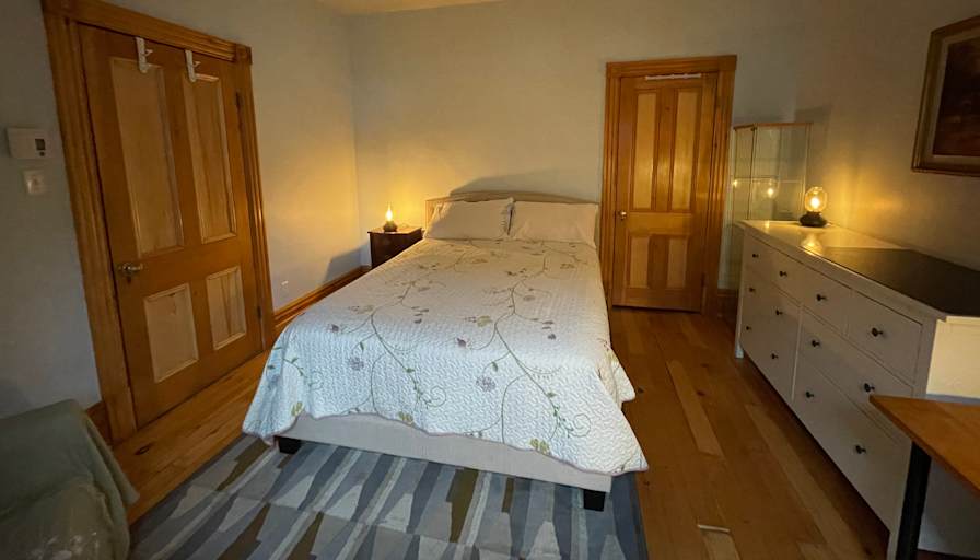 Julie Lamontagne's room