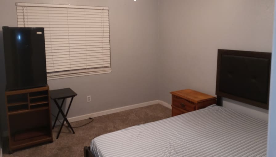 Photo of Klyve's room
