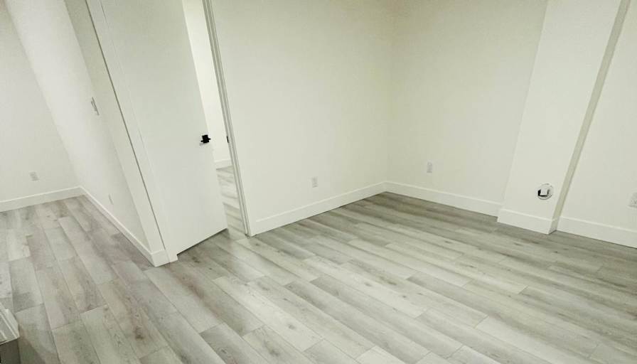 Niranjan SINGH R DADHWAL's room