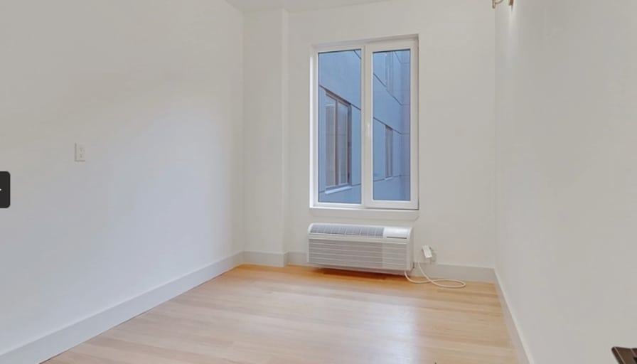 Private room to rent in share house Hull Street, Br...