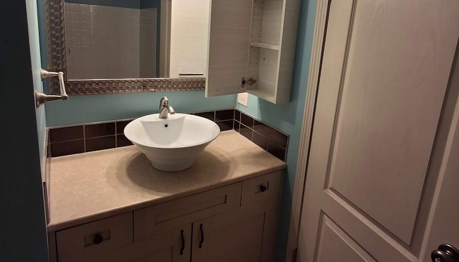 Photo of Alex Mort's room