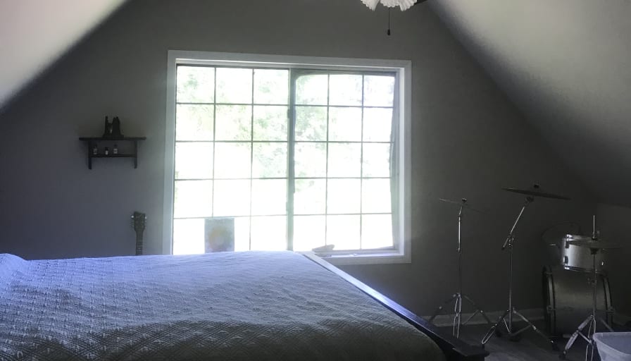 Photo of Stone's room