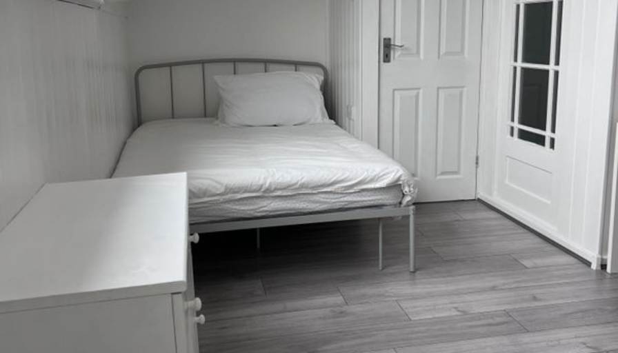 Photo of DAVE's room