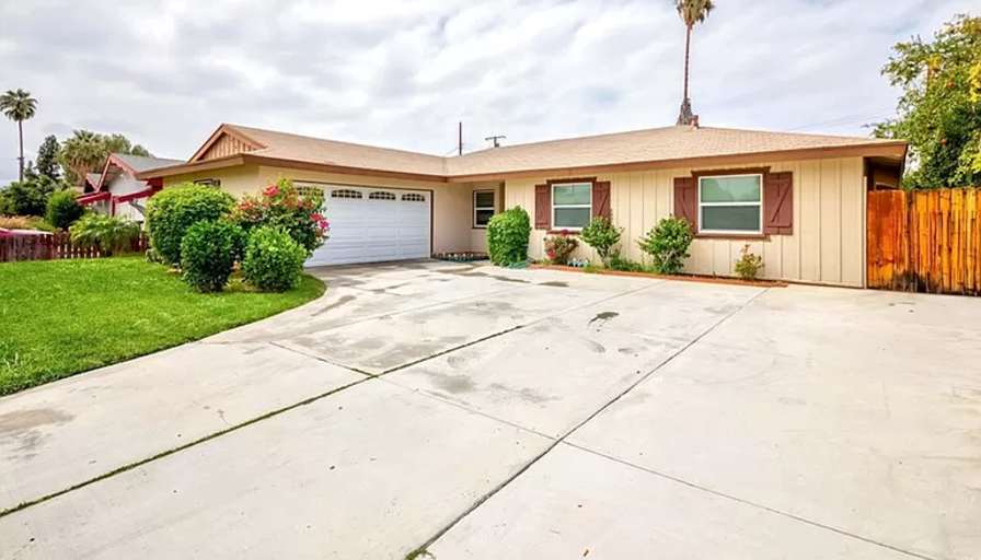 Room share to rent Riverside, California 92505 If...