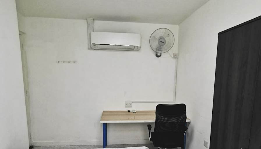 Photo of Customer Enquiry's room