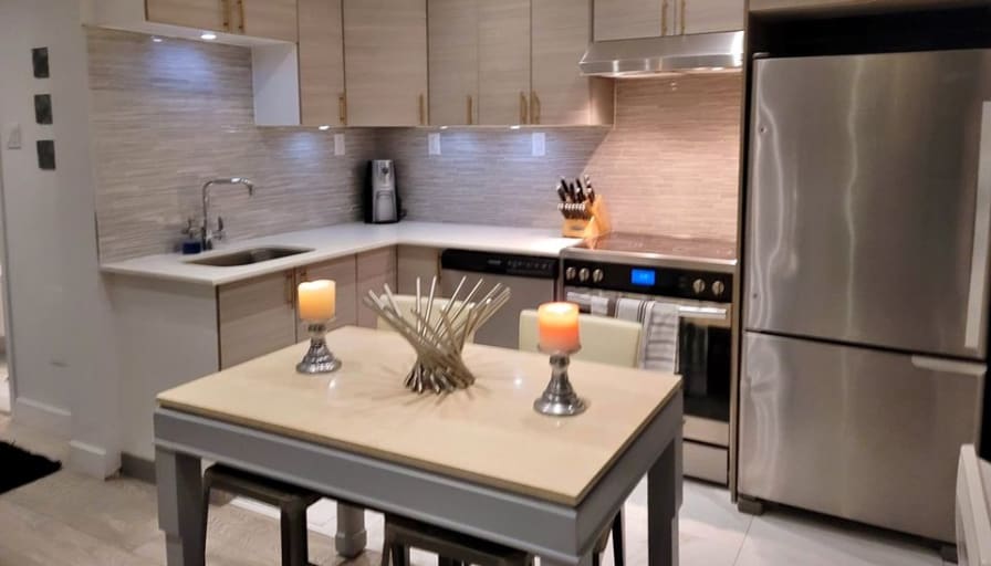 Lucas J Lynette-Krech's room