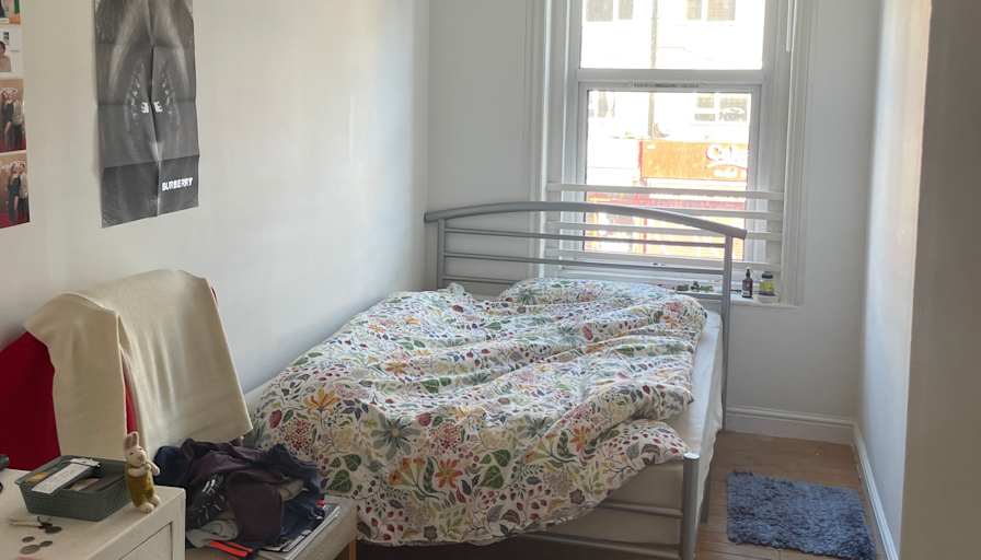 Photo of Samuel Desmurs Dawson's room