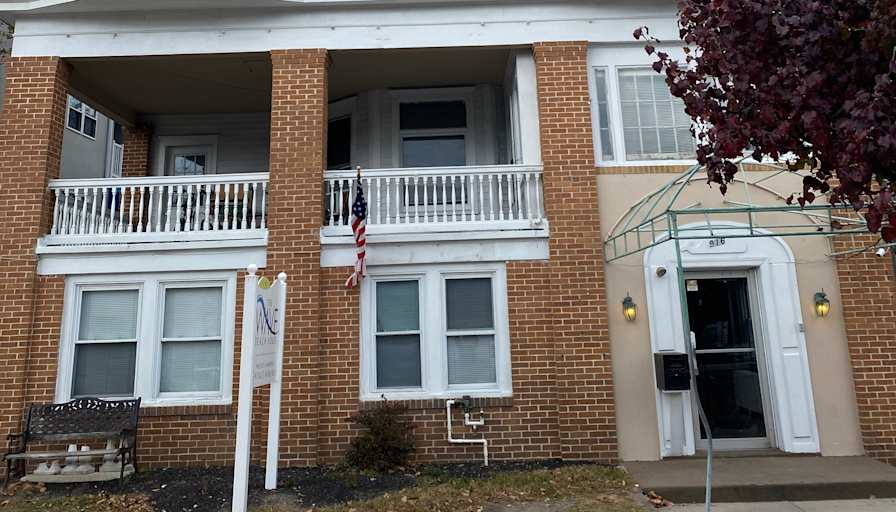 Private room to rent in share house Wesley Avenue,...