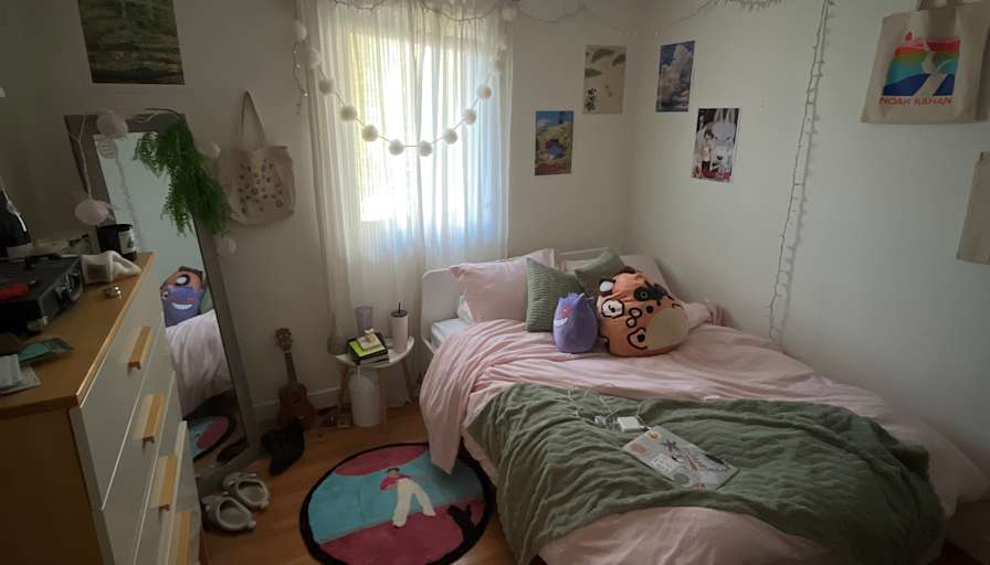 Photo of Elena's room