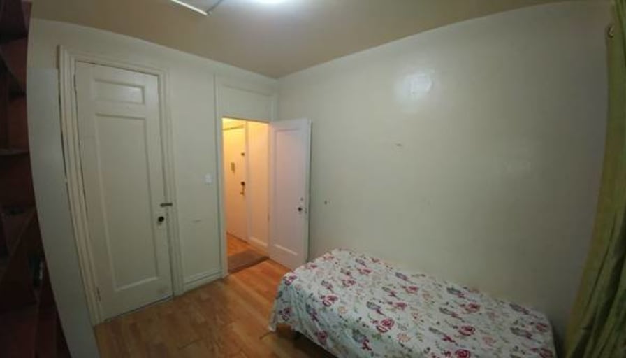 Photo of Evelyn's room