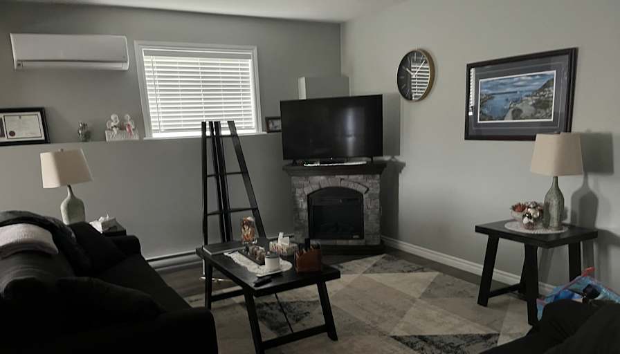 Gloria Hayman's room