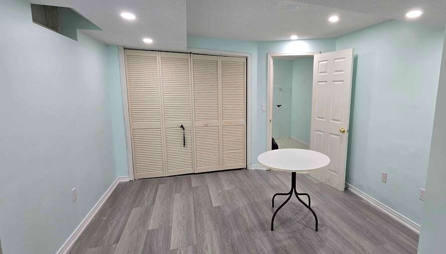 Aninda Shafayet's room