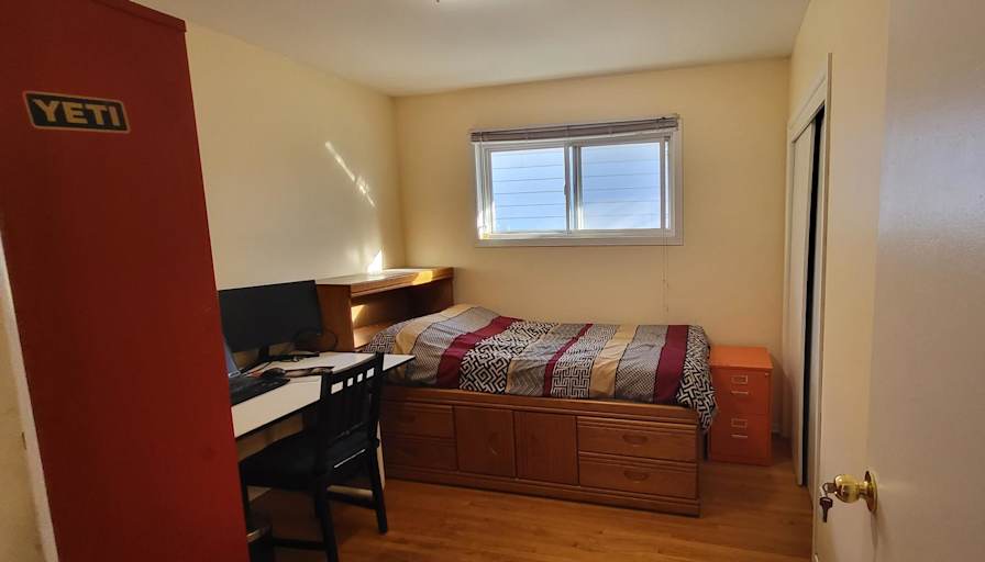 Private room to rent in share house Charleswood Driv... Roomies.ca