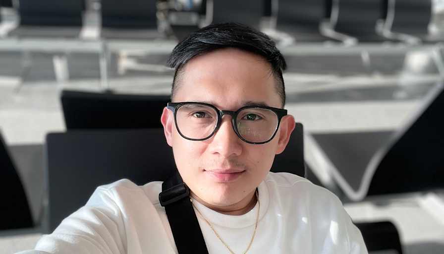 John brayce Retumban's room