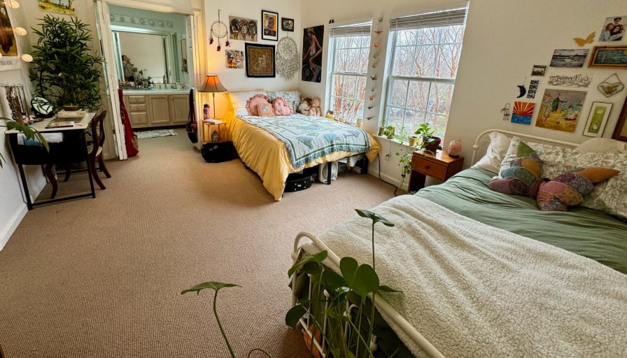 Photo of Linnea's room