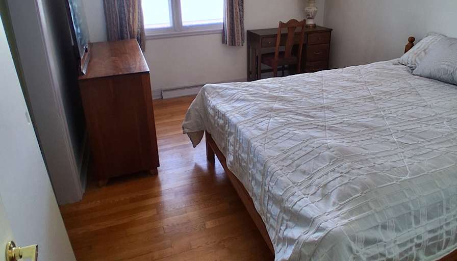 Andrew gibson's room