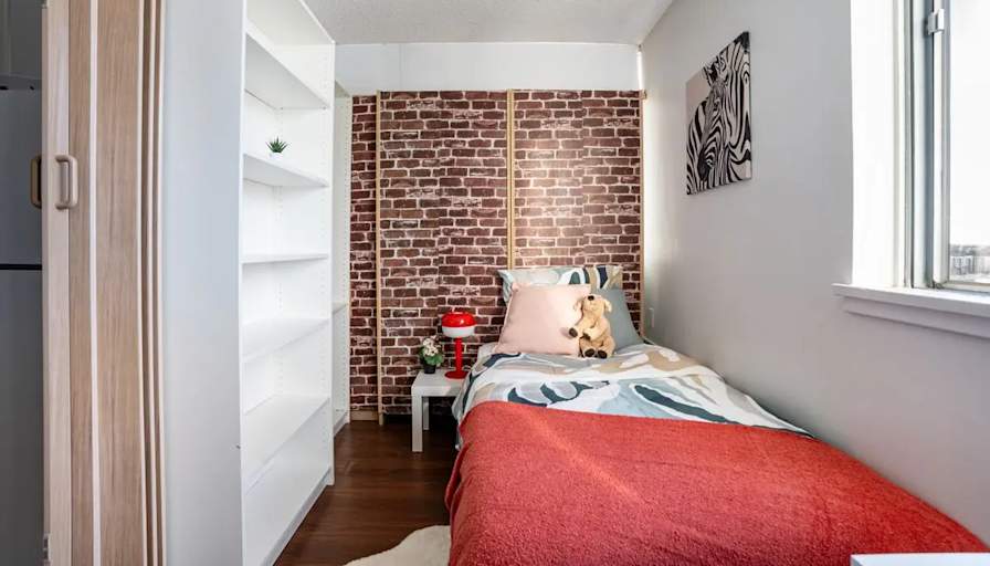 edmontonproperty's room