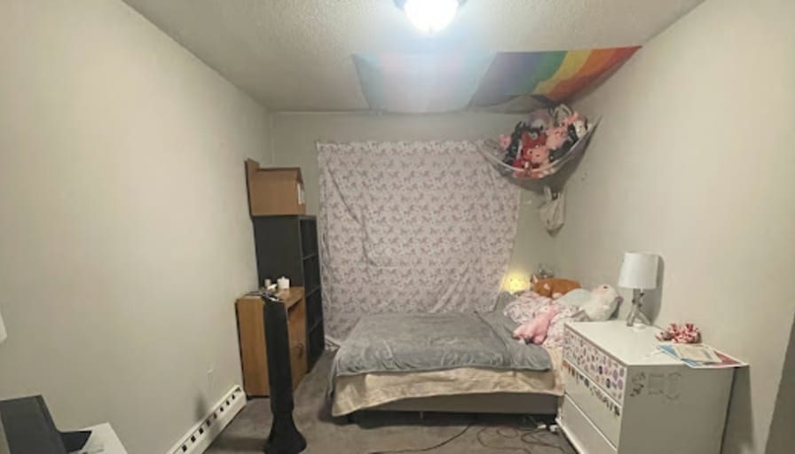 Photo of caitlin's room
